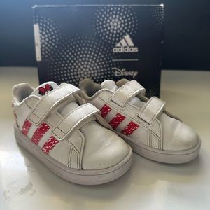 Adidas x Disney Grand Court Minnie Mouse